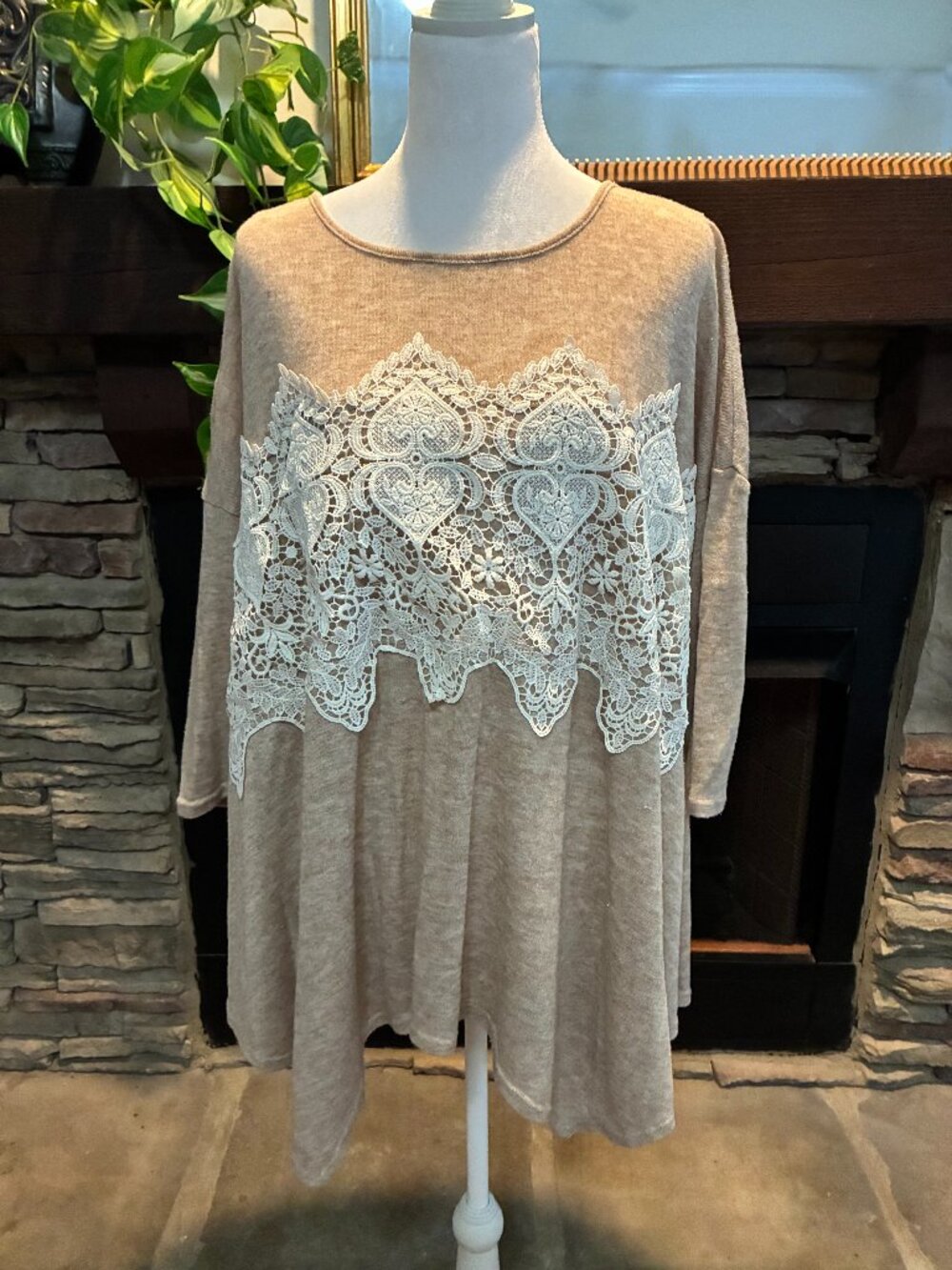 1.4.3 Story Loose Fit Top with Lace